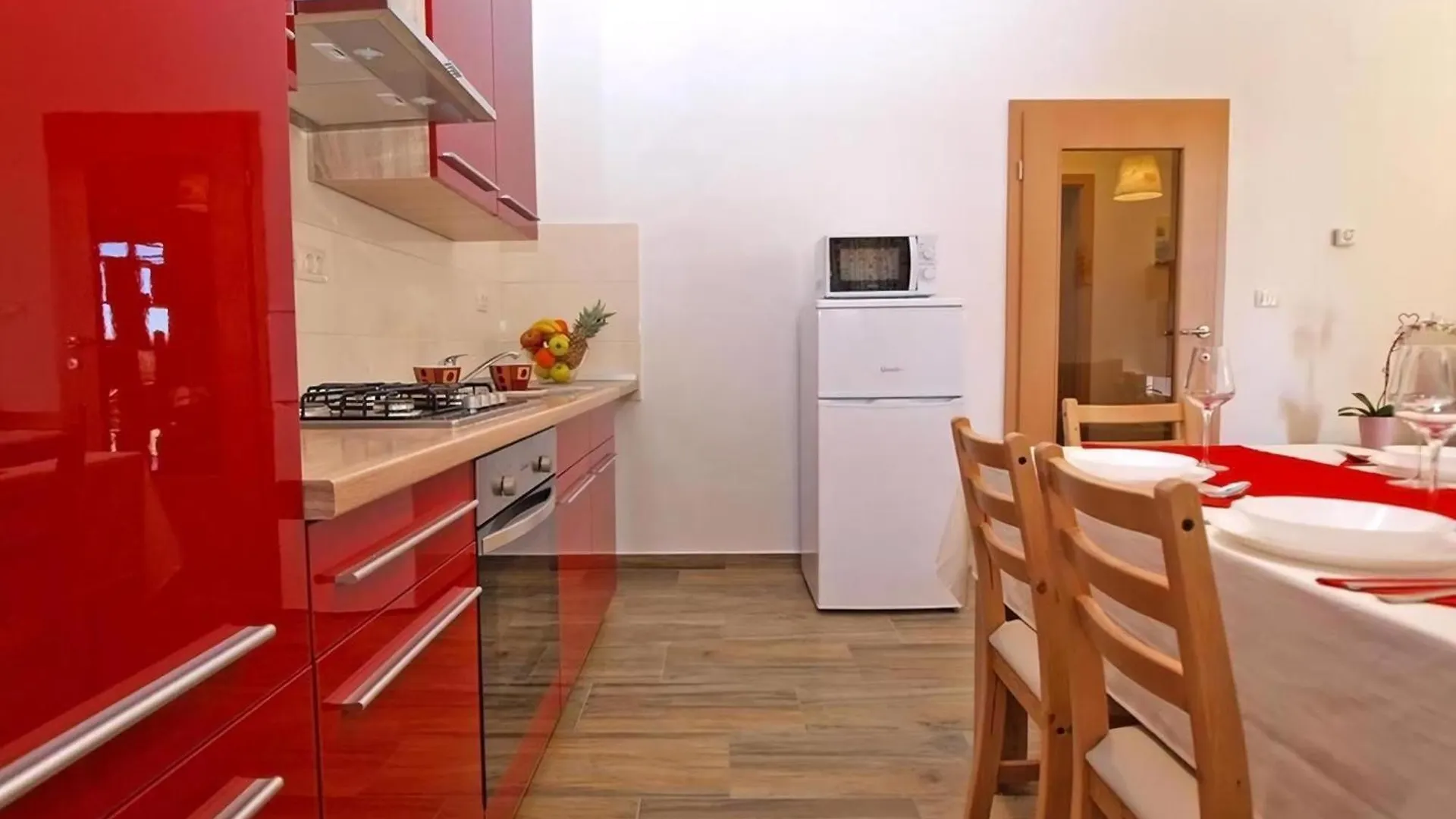 アパート Neue Wohnung In Loborika Mit Grosser Terrasse プーラ