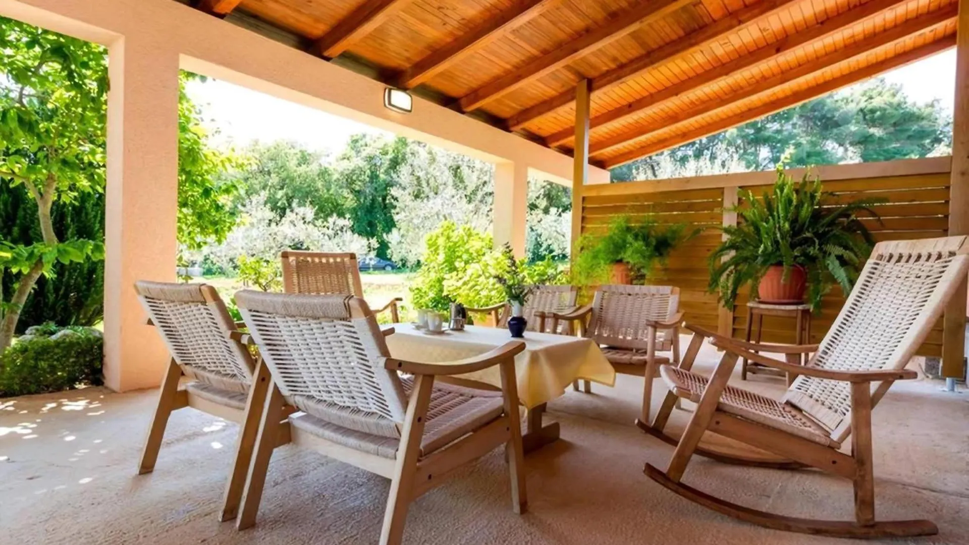 Neue Wohnung In Loborika Mit Grosser Terrasse プーラ クロアチア